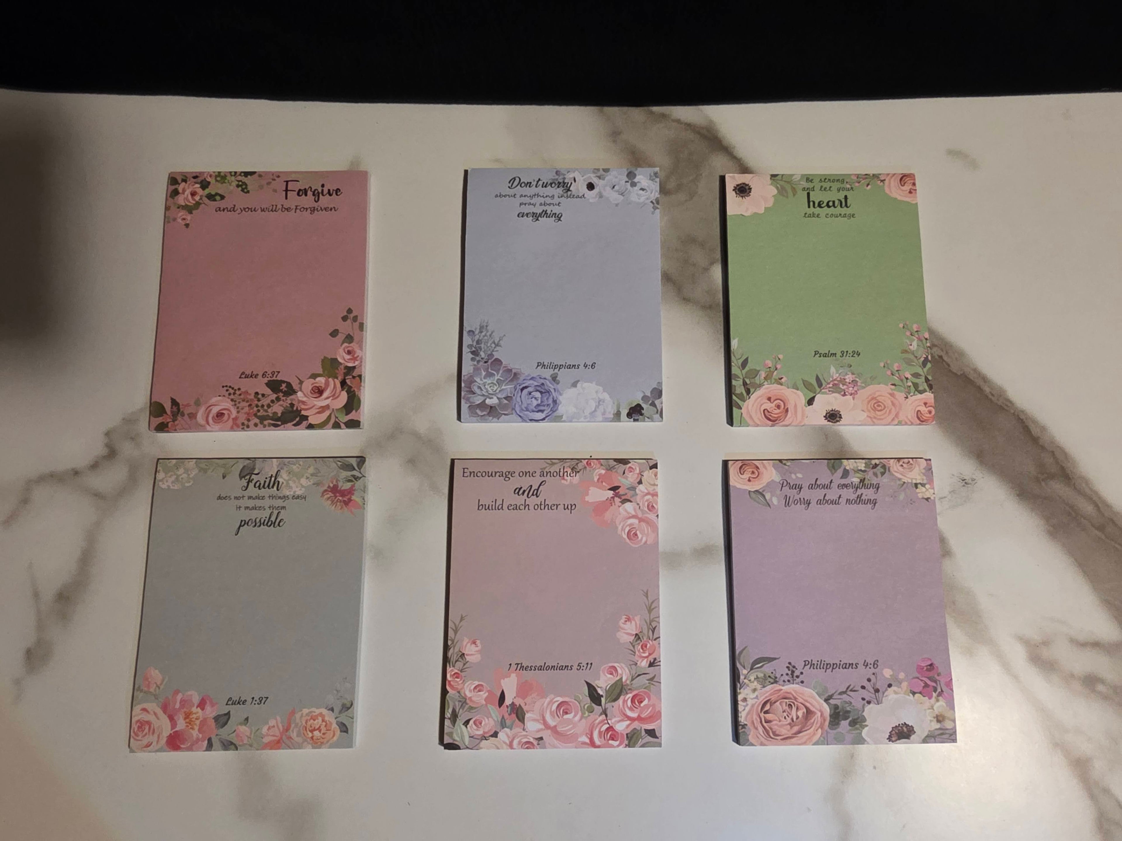 STICKY NOTEPADS