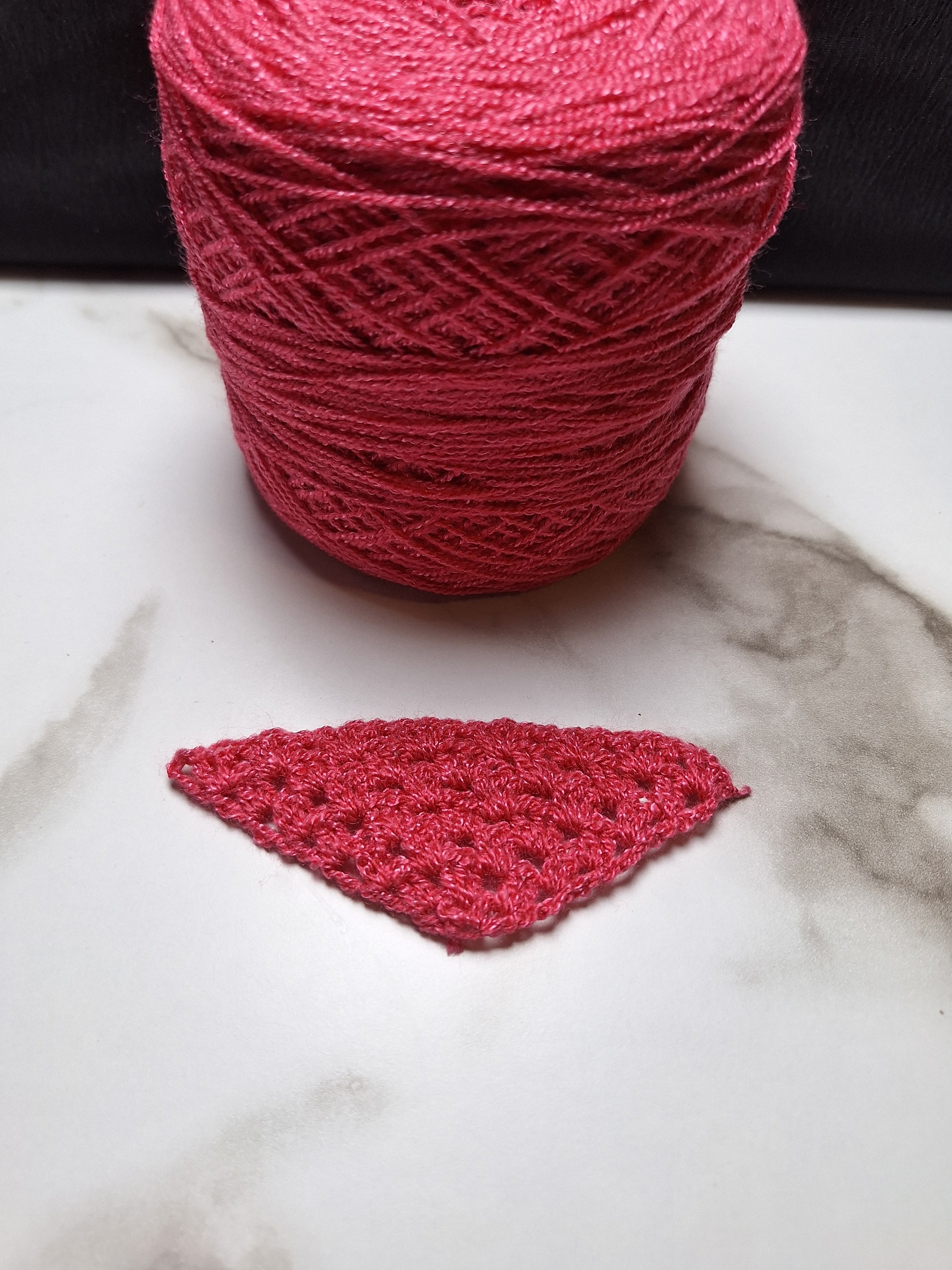 BRIGHT CORAL