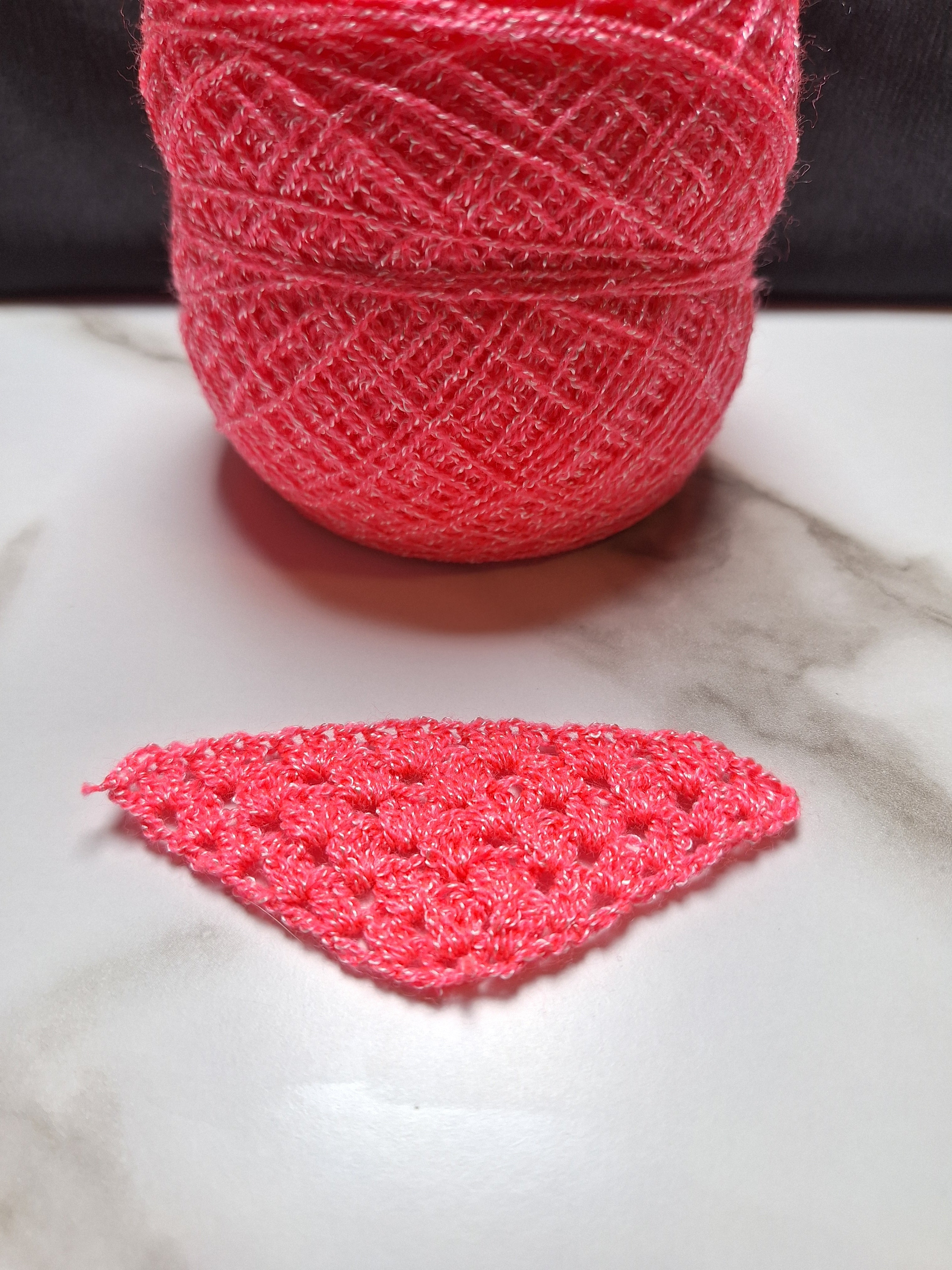 BRIGHT PINK